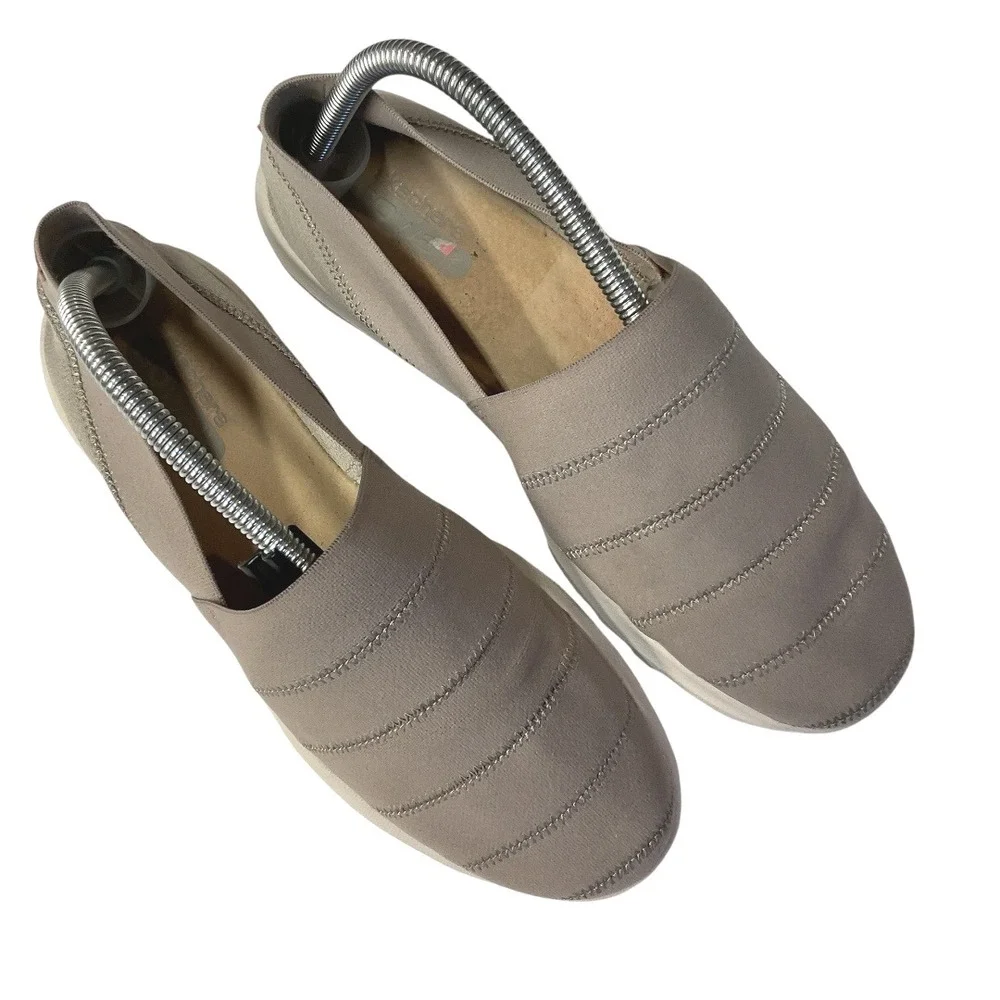 Skechers GOwalk Travel Gracious Joy Size W9 Taupe Slip On‎ Comfort